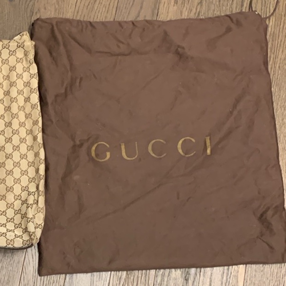 Authentic Gucci soho chain purse - Picture 10 of 10